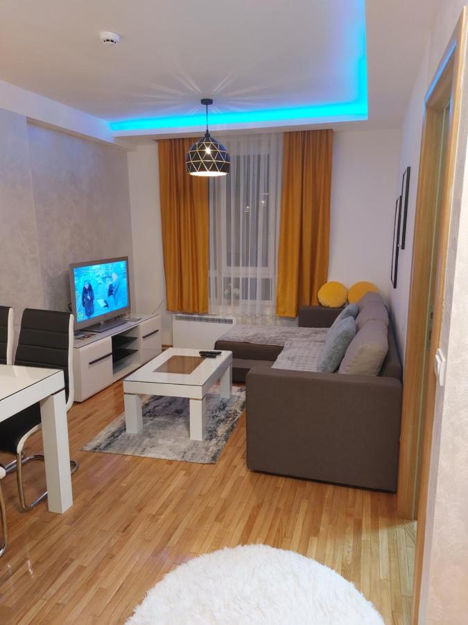 Apartman Kraljevi Cardaci Sadikovic Sa Garazom コパオニク エクステリア 写真